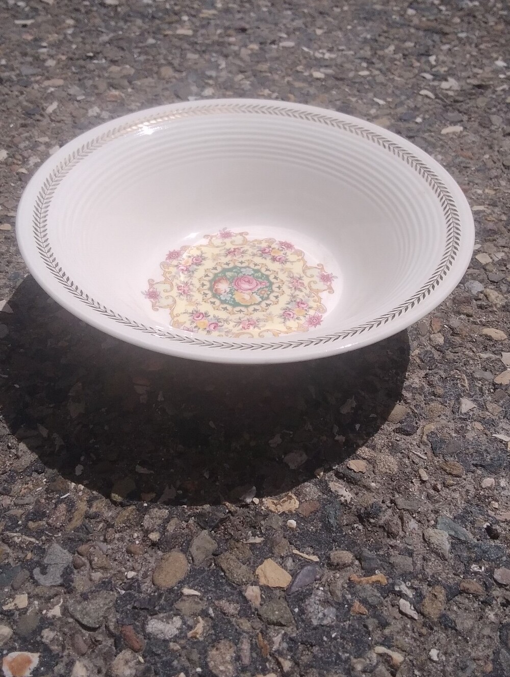 Western Royal Melody Limoges White Serving Bowl Roses 22k Gold Trim Vintage Serv - Picture 5 of 6